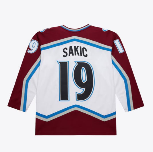 Mitchell & Ness NHL Joe Sakic Colorado Avalanche 2001 Stanley Cup Finals Jersey - White