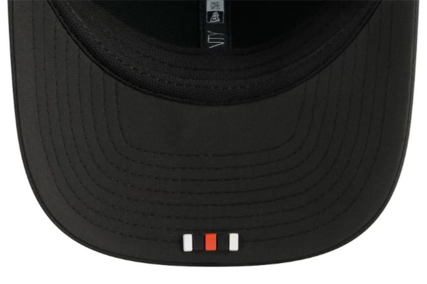 New Era NFL Cincinnati Bengals 2025 Sideline 9SEVENTY Trucker Adjustable Hat - Black