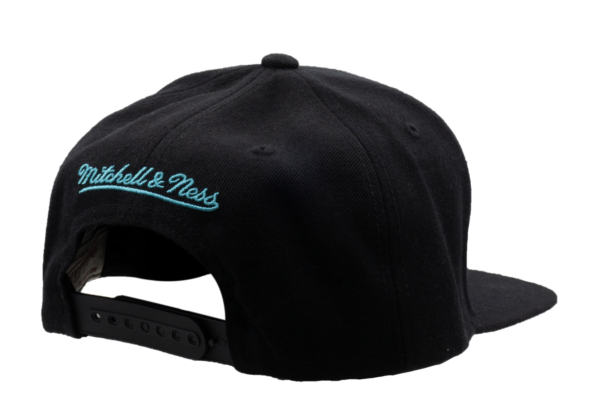 Mitchell & Ness Men's NBA Memphis Grizzlies Black Dynamic Snapback