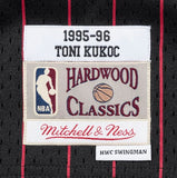 Mitchell & Ness Men's NBA Chicago Bulls Toni Kukoc 1995/96 Hardwood Classics Swingman Jersey - Black