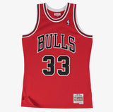 Mitchell & Ness Men's NBA Chicago Bulls Scottie Pippen 1997-98 Hardwood Classics Swingman Jersey - Red