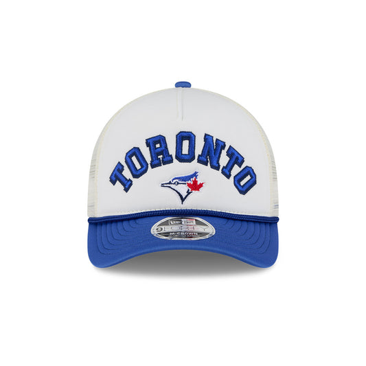 New Era 9FORTY Toronto Blue Jays Chrome Arch M-Crown A-Frame Trucker - White/Royal Blue