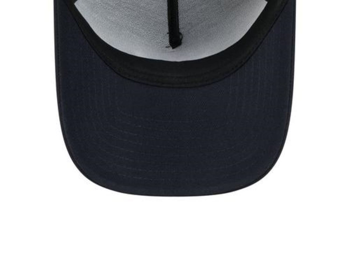 New Era 9FORTY A-Frame NHL Winnipeg Jets 2026 Heritage Classic Adjustable Snapback Hat - Navy