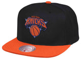 Men's New York Knicks Mitchell & Ness Black/Grey Two-Tone Wool Snapback Hat