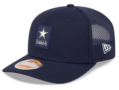 New Era NFL Dallas Cowboys 2025 Sideline 9SEVENTY Trucker Adjustable Hat - Navy