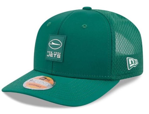 New Era NFL New York Jets 2025 Sideline 9SEVENTY Trucker Adjustable Hat - Green