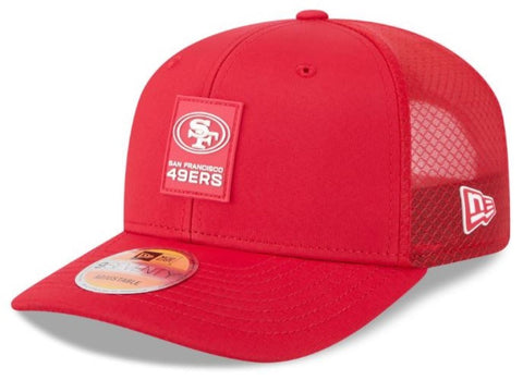 New Era NFL San Francisco 49ers 2025 Sideline 9SEVENTY Trucker Adjustable Hat - Red