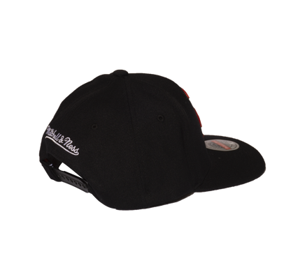 Men's Classic Red Mitchell & Ness Toronto Raptors Snapback Hat - Black