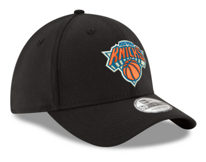 New Era NBA New York Knicks Team Classic 39THIRTY Stretch Fit Hat - Black