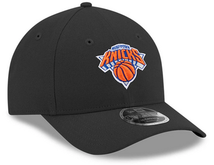 New Era NBA New York Knicks Team 9FORTY M-Crown Adjustable Hat - Black