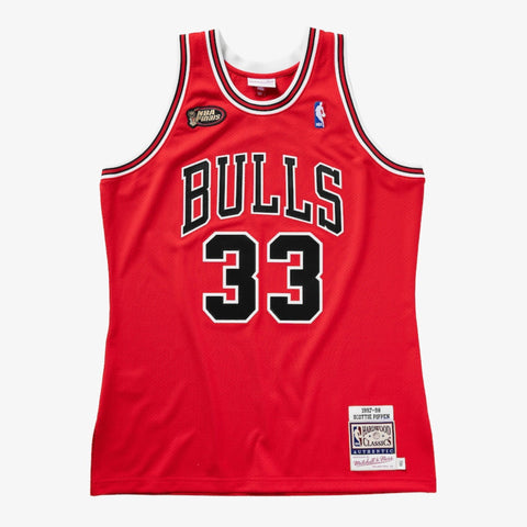 Mitchell & Ness Men's NBA Chicago Bulls 1997/98 Finals Patch Scottie Pippen Authentic Jersey -Red