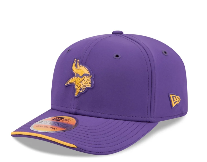 New Era 9SEVENTY 2026 Sideline Stretch-Snap Adjustable  Hat