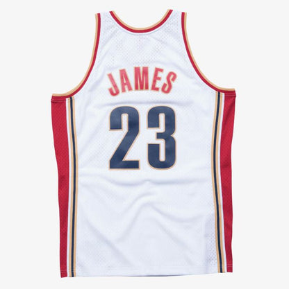 Mitchell & Ness Men's NBA Cleveland Cavaliers LeBron James 2003-04 Hardwood Classics Swingman Jersey - White