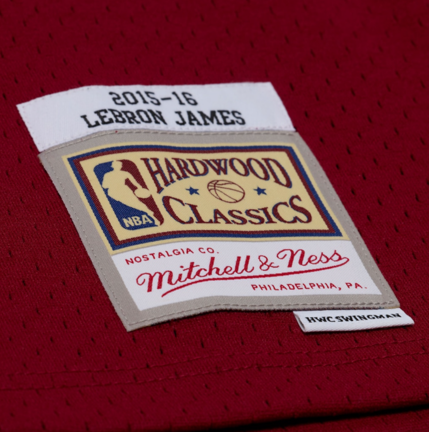 Mitchell & Ness NBA Cleveland Cavaliers Lebron James #23 2015-16 HWC Swingman Jersey - Burgundy