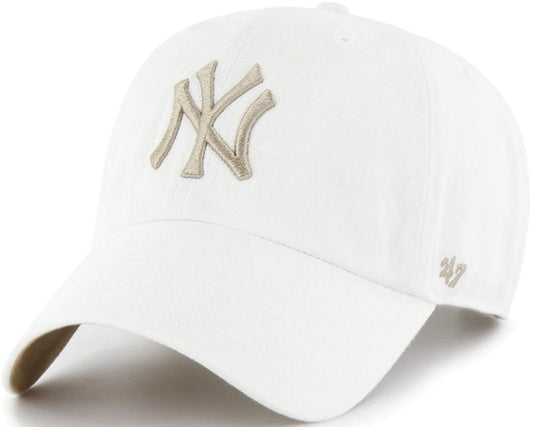 47 New York Yankees White Noise Logo Clean Up Adjustable Cap - White/Khaki