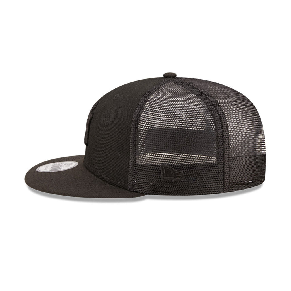 New Era New York Yankees Adjustable 9Fifty MLB Trucker Snapback