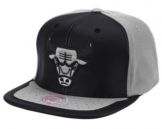 Mitchell Ness Men s Chicago Bulls Day One Snapback Hat