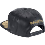 Men's Mitchell & Ness Chicago Bulls Day 1 Snapback Hat - Black/Gold
